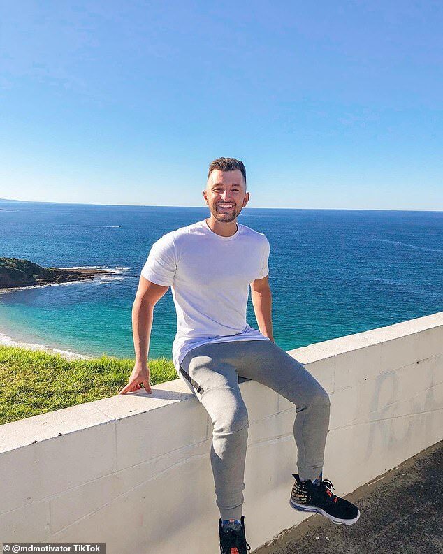 Zachery Dereniowski on the Sydney coastline